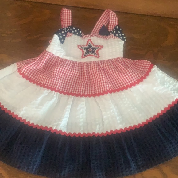 Sold - Picture 3 of 6